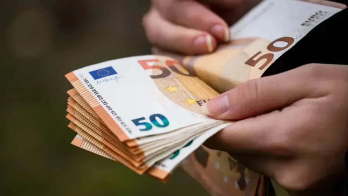 Salarii 2025. Veniturile reale au scăzut 10,5% în 5 ani. Peste 80% dintre noii angajați au peste 50 de ani