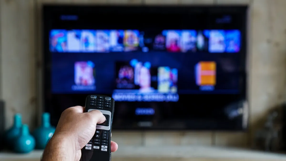 Facturile la energie electrică se dublează de la 1 iulie. Cât consumă lunar un televizor