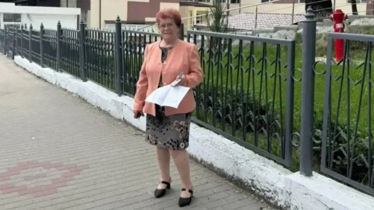 O bunicuță din Neamț a luat bacalaureatul, din prima, la 75 de ani! Ce note a obținut