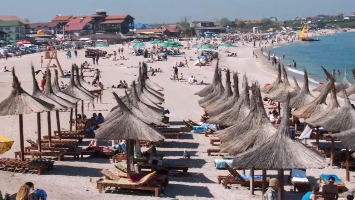 Cât costă un șezlong și un cocktail în Vama Veche. ”Nu ne-am băgat, nu ne încadrăm”