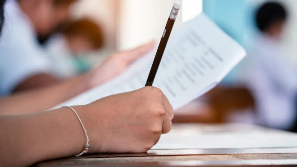 Evaluarea Națională pentru clasa a VI-a începe cu proba la Limba română. Testările continuă până joi