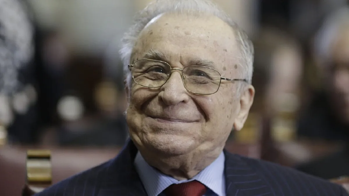 UPDATE SRI confirmă că Ion Iliescu a fost internat în spital „cu o stare general alterată”. Fostul șef de stat a împlinit 95 de ani în martie