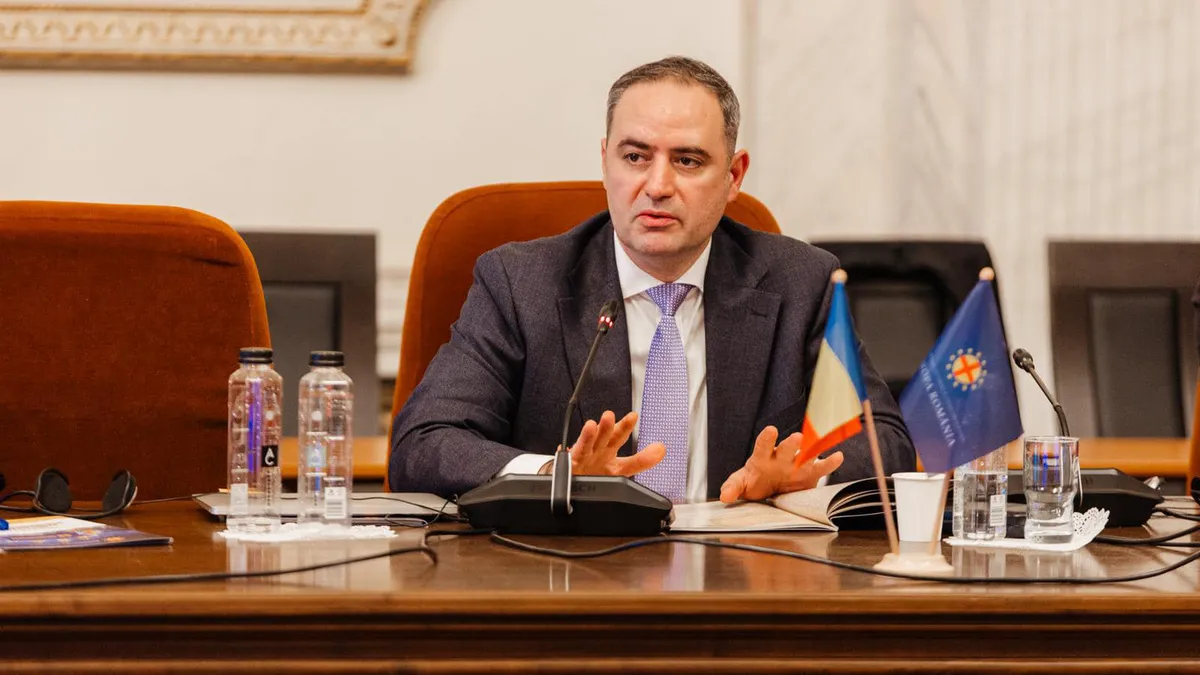 Fost ministru de Finanţe, membru al Consiliului de Administrație al BNR, avertisment dur pentru români: Ne aşteaptă minimum 18 luni, dacă nu mai mult, de perioadă dificilă. A ajuns cuţitul la os