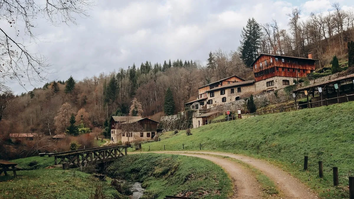 Cum poți să te muți în Franța cu doar 1 euro. Cele două condiții pe care trebuie să le îndeplinești