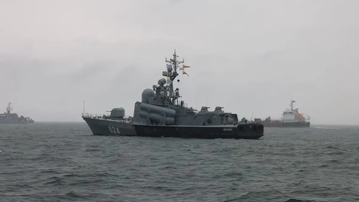 Armata rusă a început să facă exerciții maritime pe două mări și două oceane