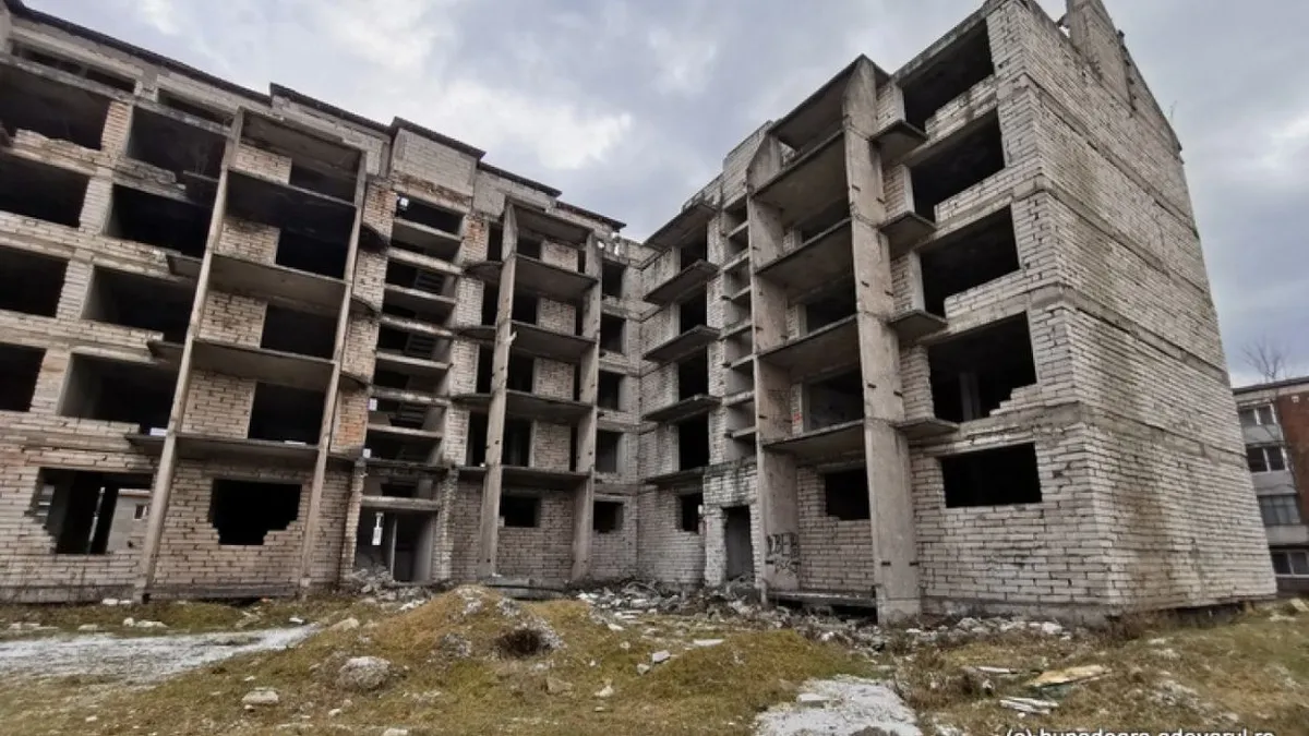 Clădirea fantomă a Economiei. 18 ani de închiriere ilegală și tăcere instituțională