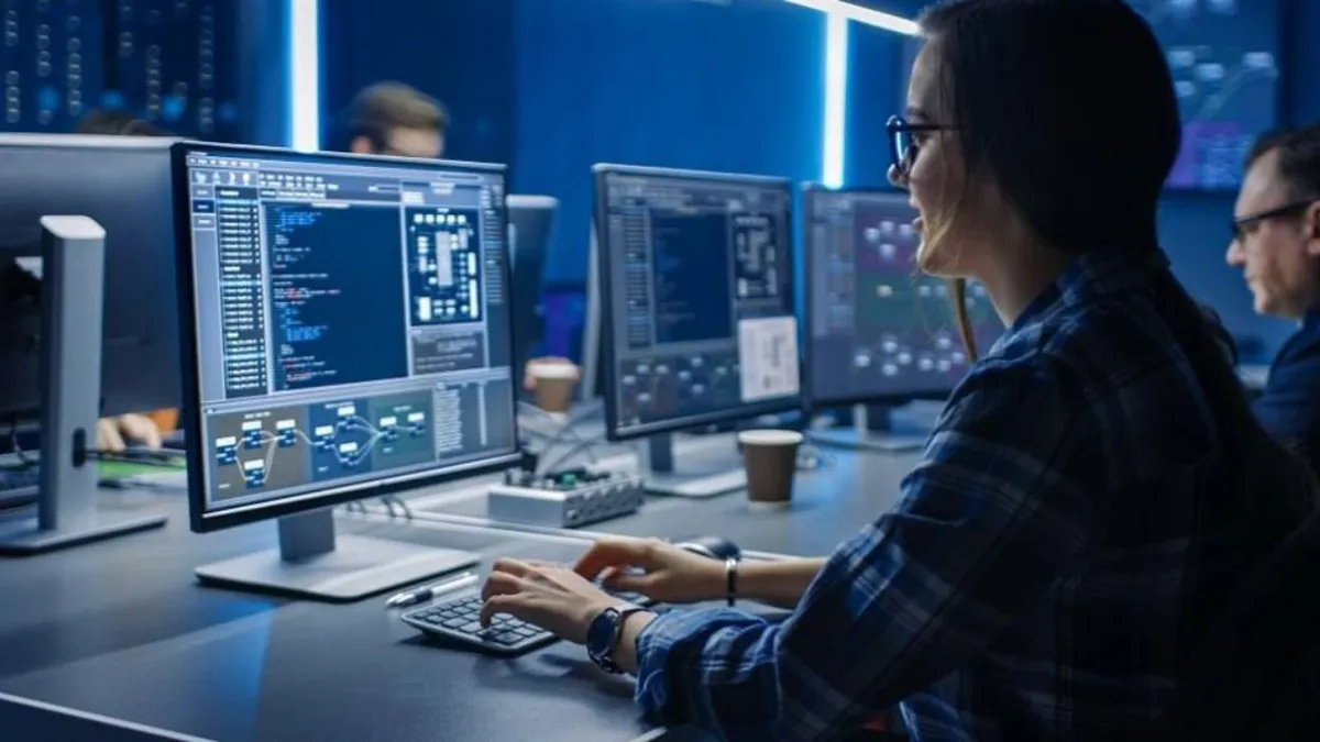 DNSC avertizează: Escrocheriile cu „platforme de investiții de stat” continuă să înșele românii online
