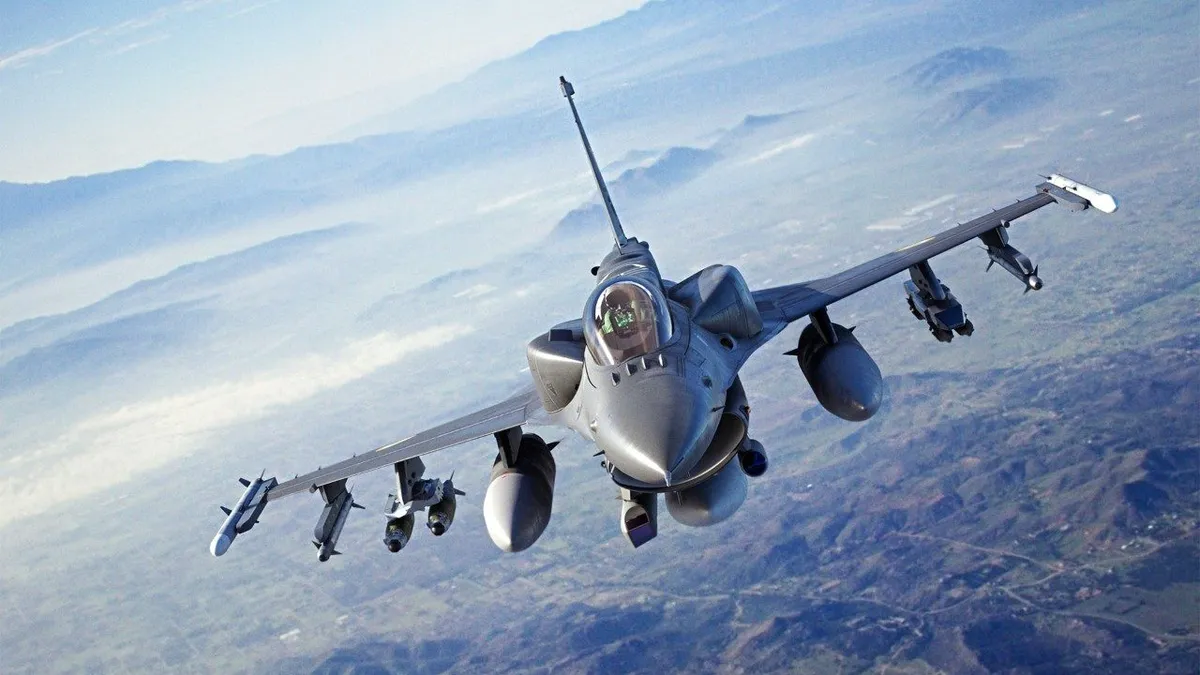 Ministerul Apărării anunță că a ridicat de la sol două aeronave F-16 după ce Rusia a reluat atacurile cu drone asupra unor obiective din Ucraina, în apropierea graniței
