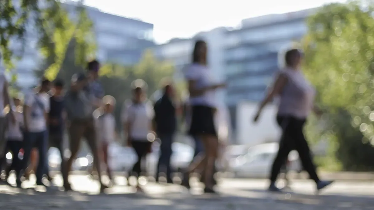 Românii nu se mai înghesuie nici la salarii lunare de 7.500 de lei net. Cel mai dificil este să găseşti oameni