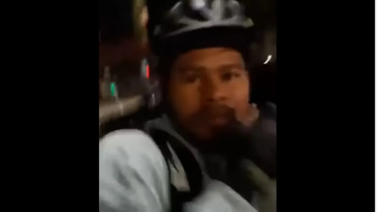 Val de reacții după agresiunea asupra livratorului asiatic din București. Politicienii acuză instigarea la ură