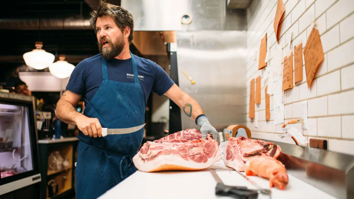 Locuri de muncă disponibile în străinătate. Ce țări au oferte mai bune