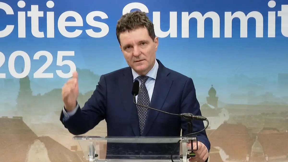 Nicușor Dan spune că este „exagerată” discuția despre efectele politice ale respingerii la CCR a reformei pensiilor magistraților