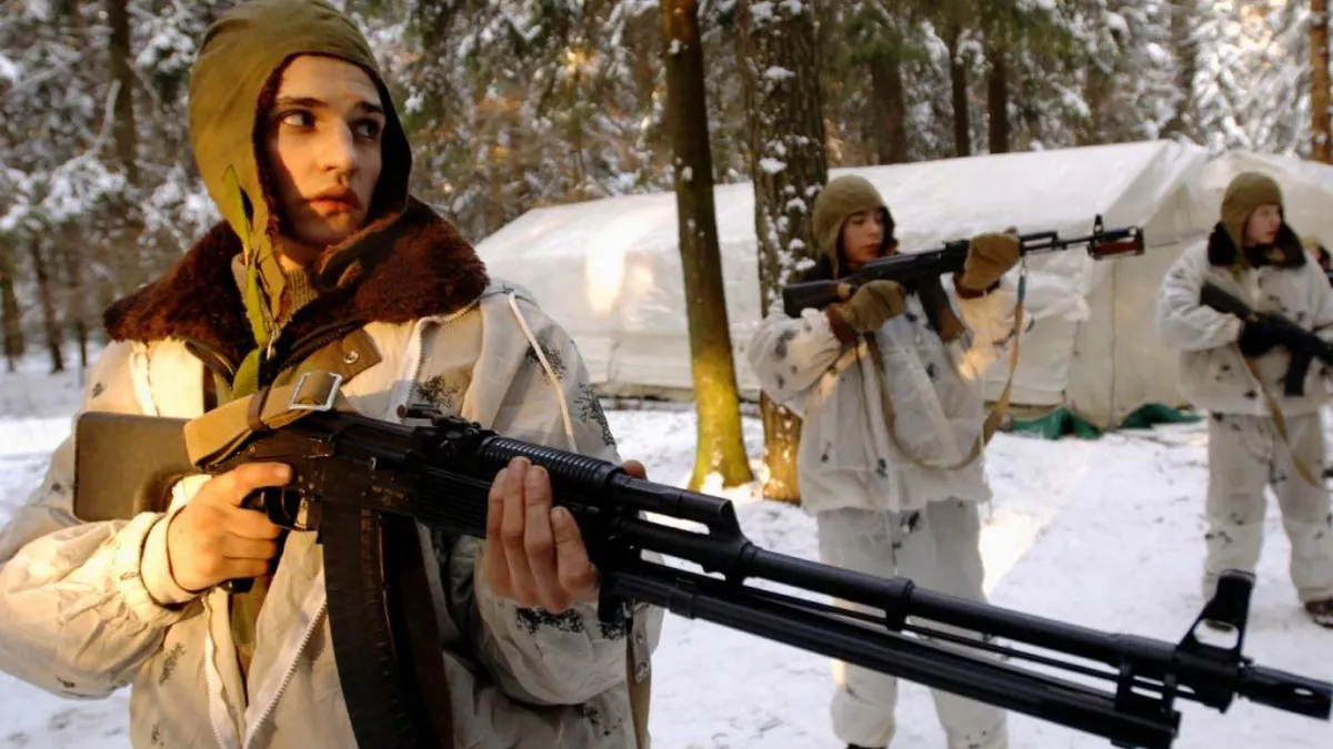 Copiii ucraineni răpiți de Rusia sunt antrenați militar în peste 210 locuri din Federație. Formă de reeducare forțată STUDIU