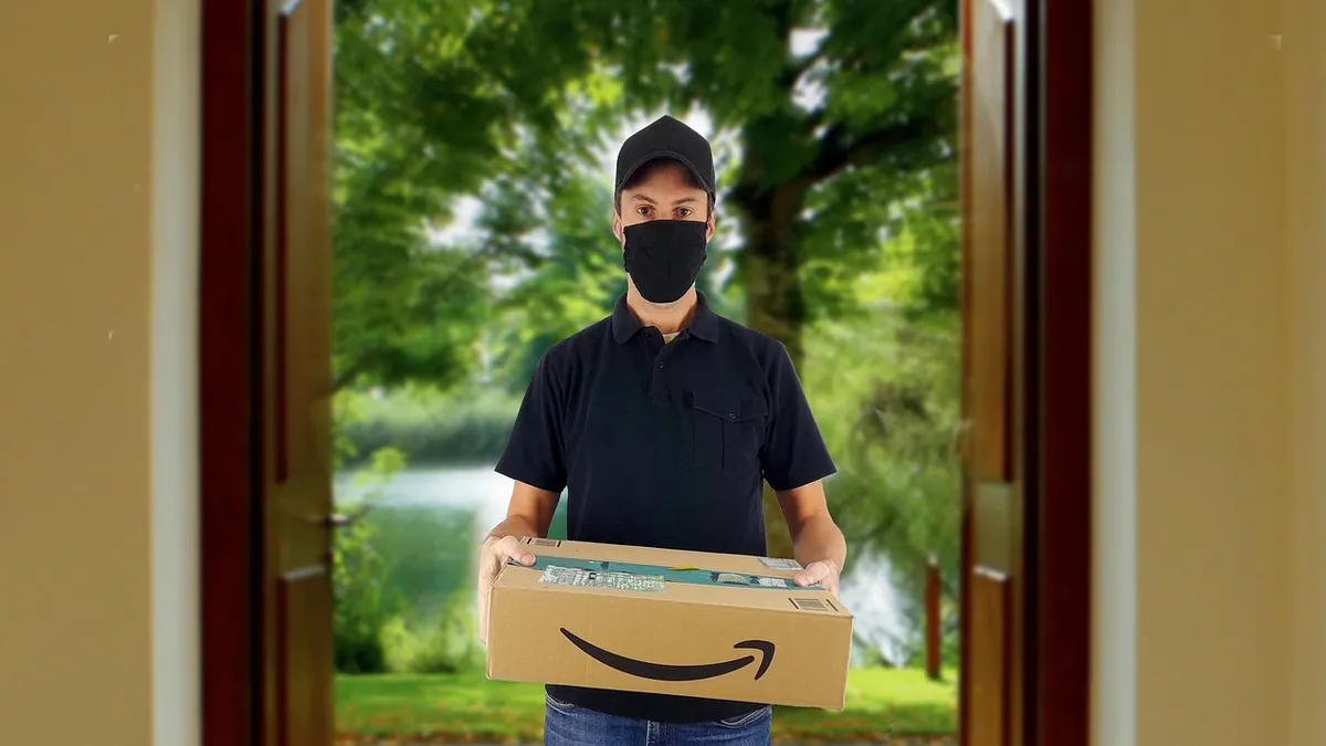 Un român care a lucrat pentru Amazon a făcut acuzații grave la adresa firmei de curierat: ”E moarte curată, e moarte lentă”