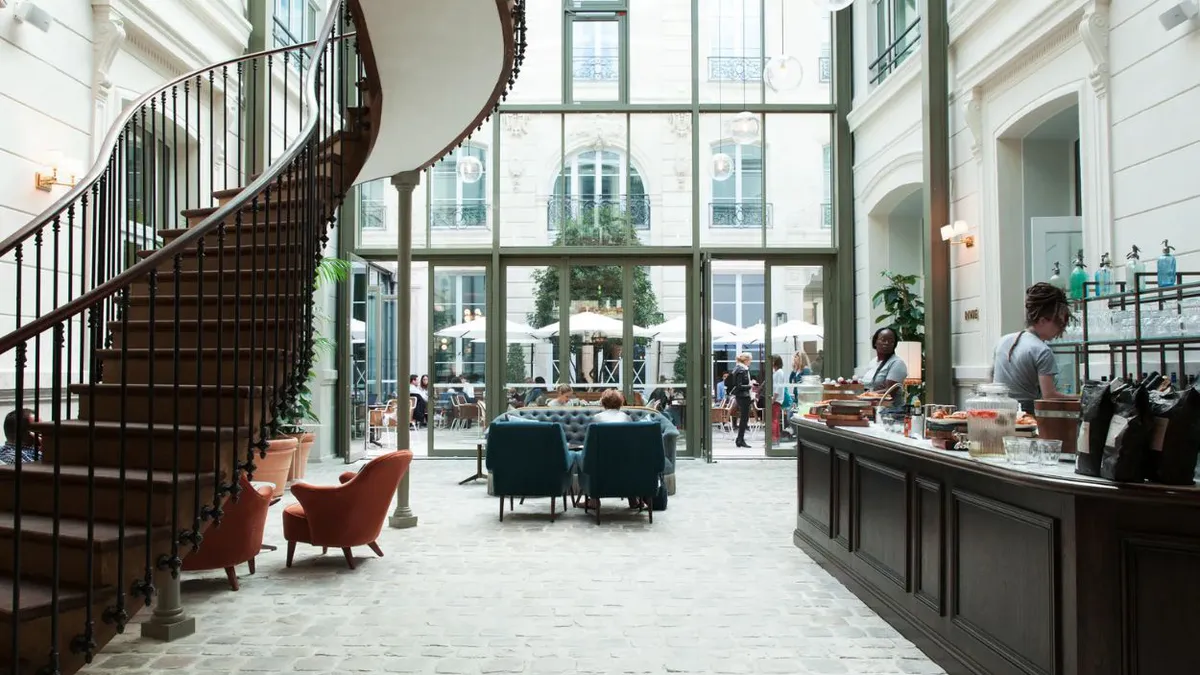 Englezii vin în România! Hotelurile de lux din Marea Britanie vor apărea și în țara noastră