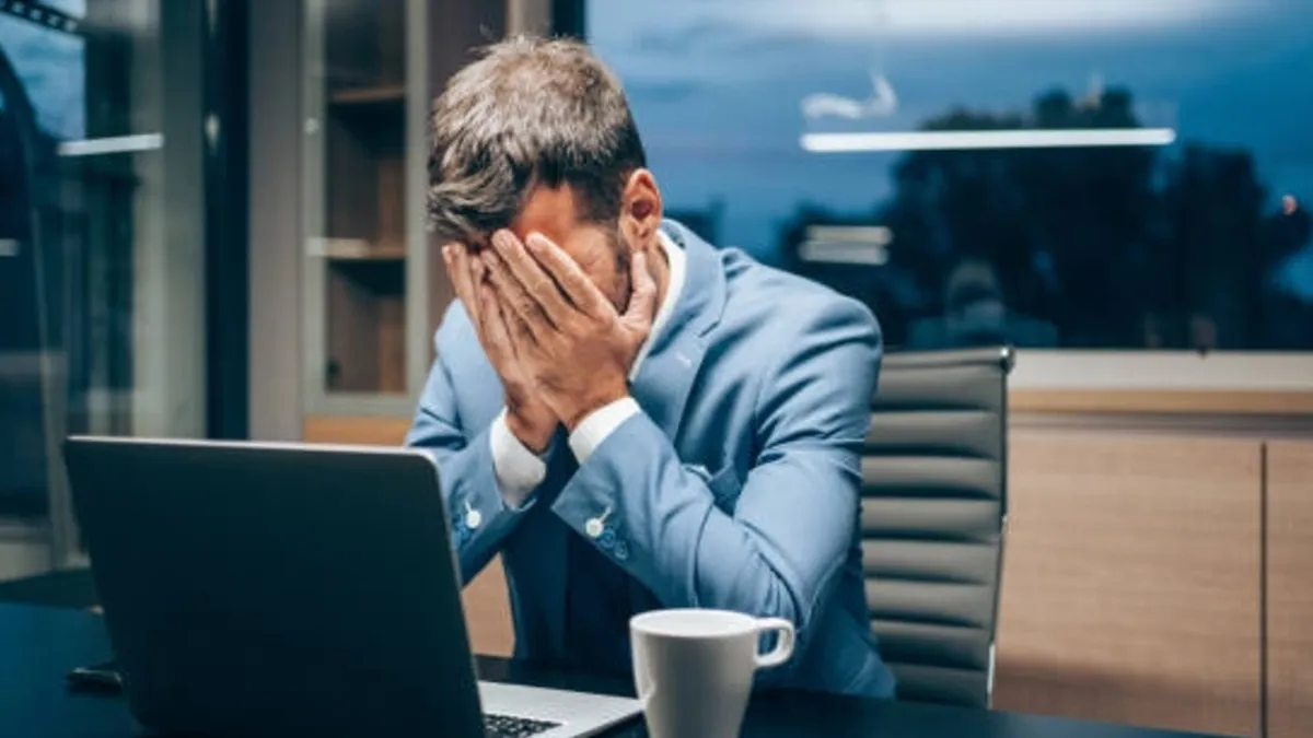 Inteligenţa Artificială face noi victime. O companie a concediat un întreg departament de 4.000 de muncitori