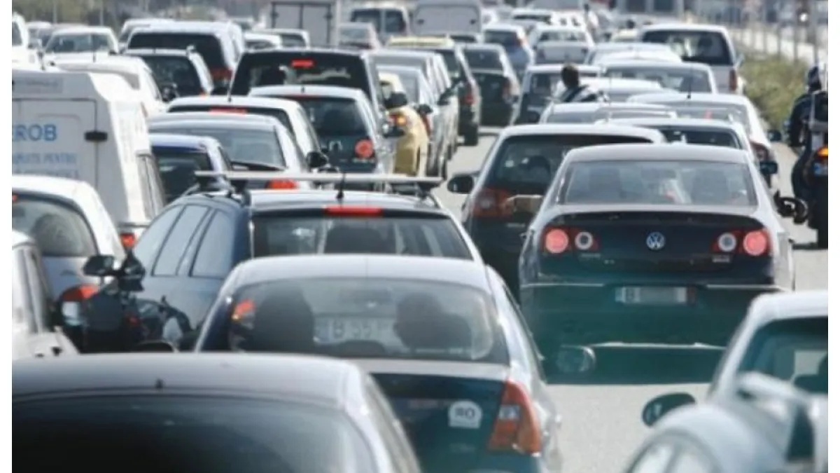 Cât timp pierd românii în trafic. Studiu