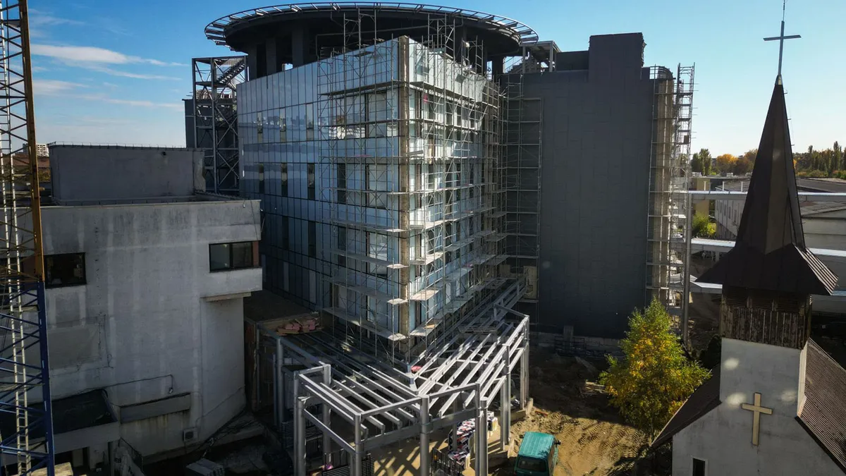 Ministrul Sănătății, Alexandru Rogobete: Anul acesta va fi finalizat Centrul de Mari Arși din Timișoara