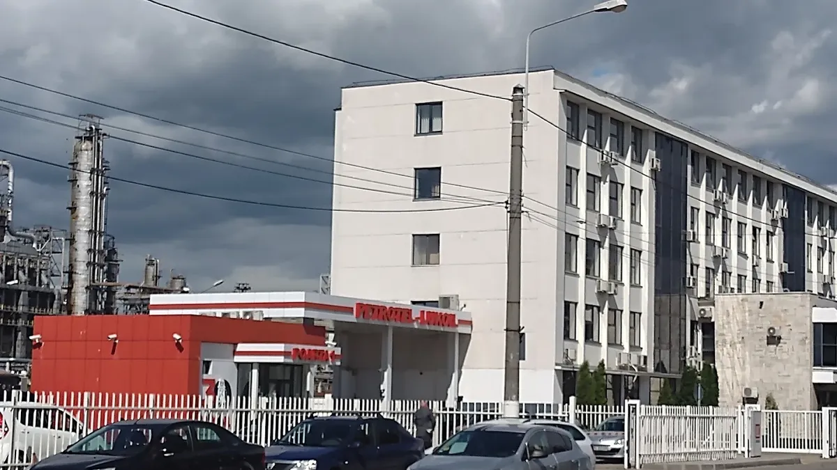 Lukoil își vinde activele internaționale ca răspuns la sancțiunile impuse de Trump