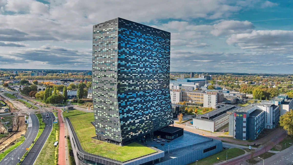 UE și China caută soluții. Lipsa cipurilor fabricate de Nexperia ar putea bloca întreaga industrie auto europeană