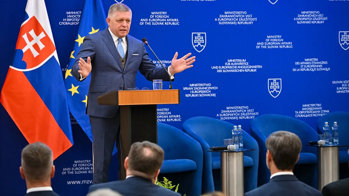 Smer, partidul condus de premierul Robert Fico, exclus din rândurile Socialiștilor Europeni