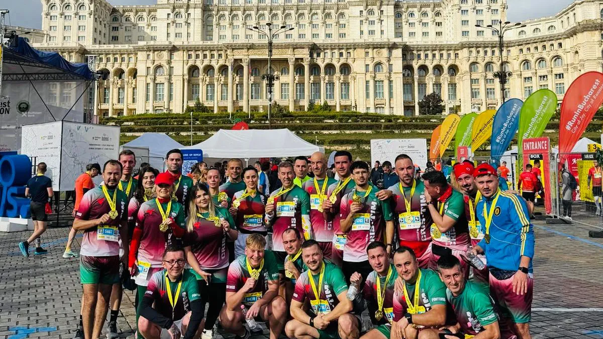 Maratonul faptelor bune. Cris-Tim a alergat pentru una dintre cele 17 cauze nobile susținute de Bucharest Marathon 2025