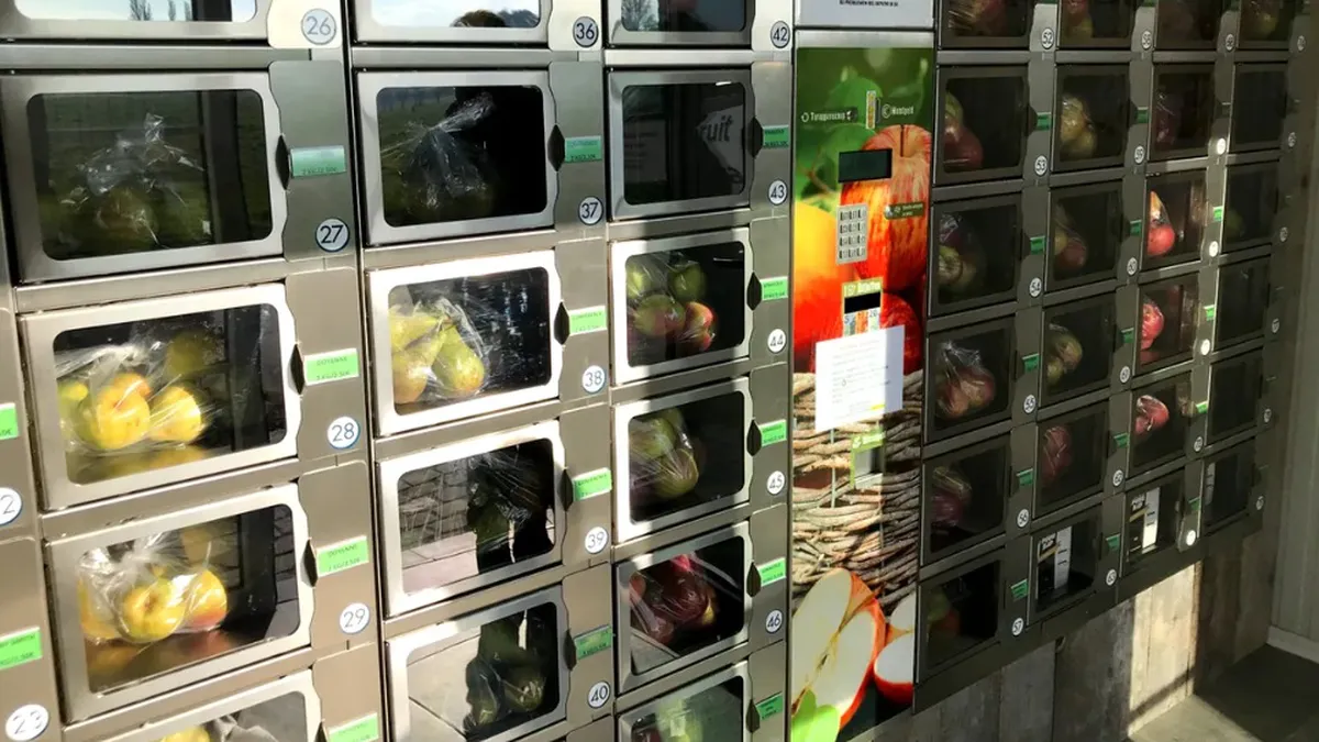 Vești bune pentru fermierii din România. Își vor putea vinde produsele, mai ieftin, la automate care funcționează non-stop