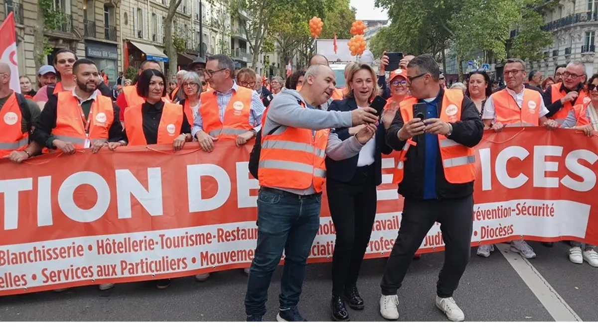 Franța: proteste în 250 de orașe, în așteptarea răspunsului la revendicări