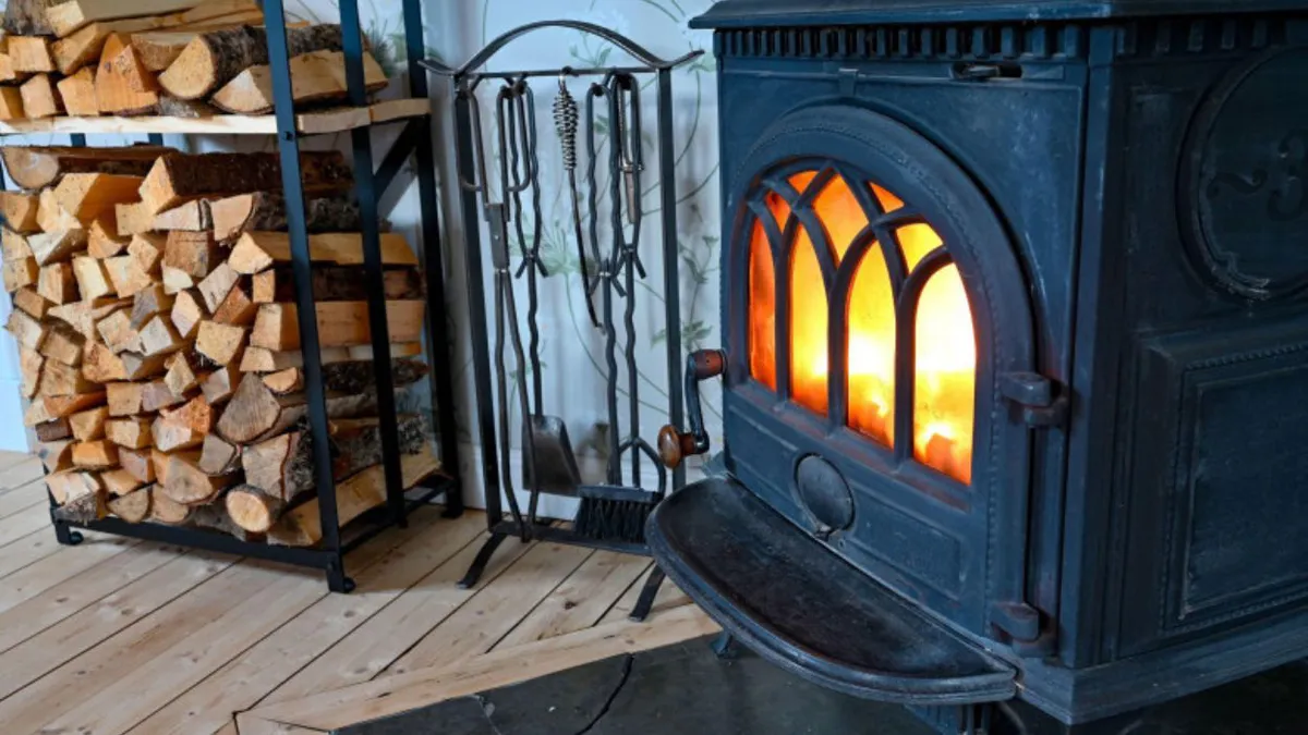 ISU Harghita avertizează. Reguli pentru românii care se încălzesc cu sobe sau centrale pe gaz