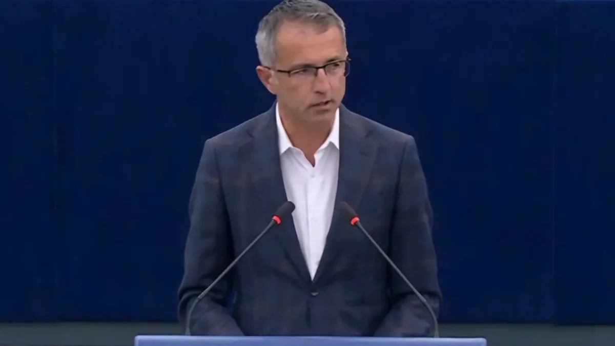 Dragoș Benea, despre dezbaterile UE privind identitatea de gen a minorilor: „Biologia nu poate fi ignorată în numele ideologiei”