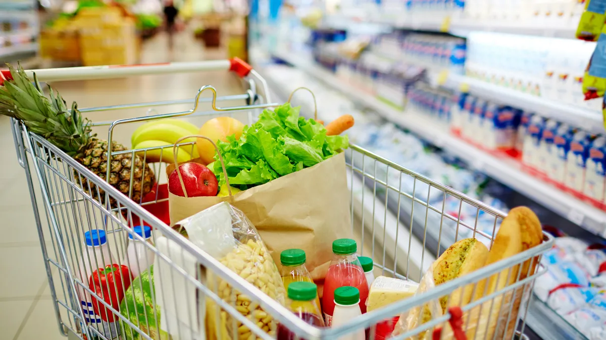 Managerii estimează prețuri în INS: Prețuri în creștere și activitate economică relativ stabilă până în ianuarie 2026creștere și activitate economică relativ stabilă până în ianuarie 2026