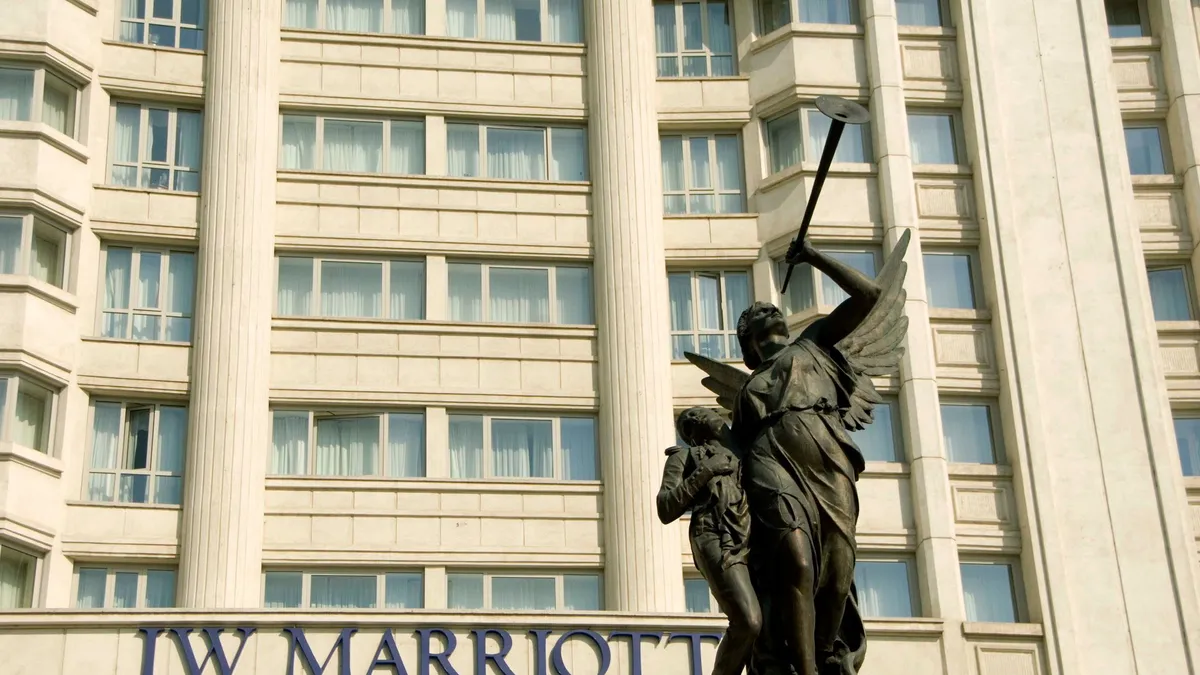 JW Marriott Bucharest Grand Hotel sărbătorește 25 de ani printr-o investiție de 4 milioane de euro în renovare