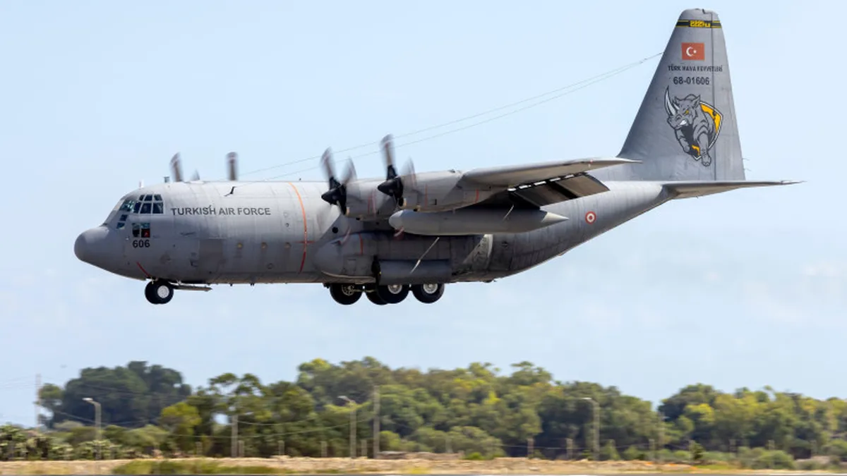 VIDEO Un avion militar turcesc s-a prăbușit. 20 de militari au murit în accident