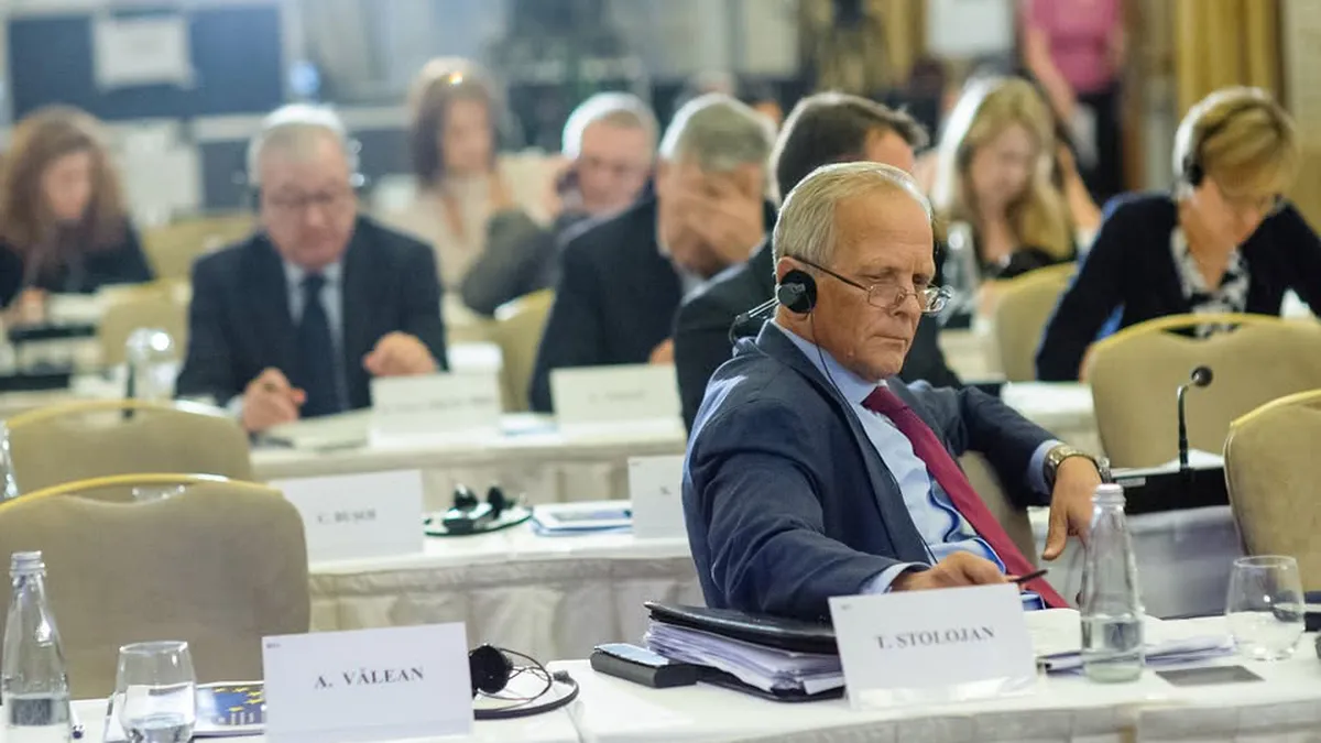 Stolojan: „Toți au interesul ca Bolojan să rămână premier. Rămâne premier până în 2027″