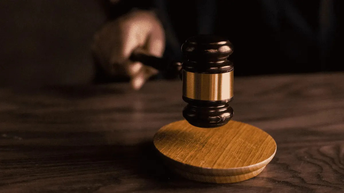 Noi modificări privind executarea silită. Sancțiuni dure pentru cei care nu respectă hotărârile judecătorești, potrivit unui proiect de lege