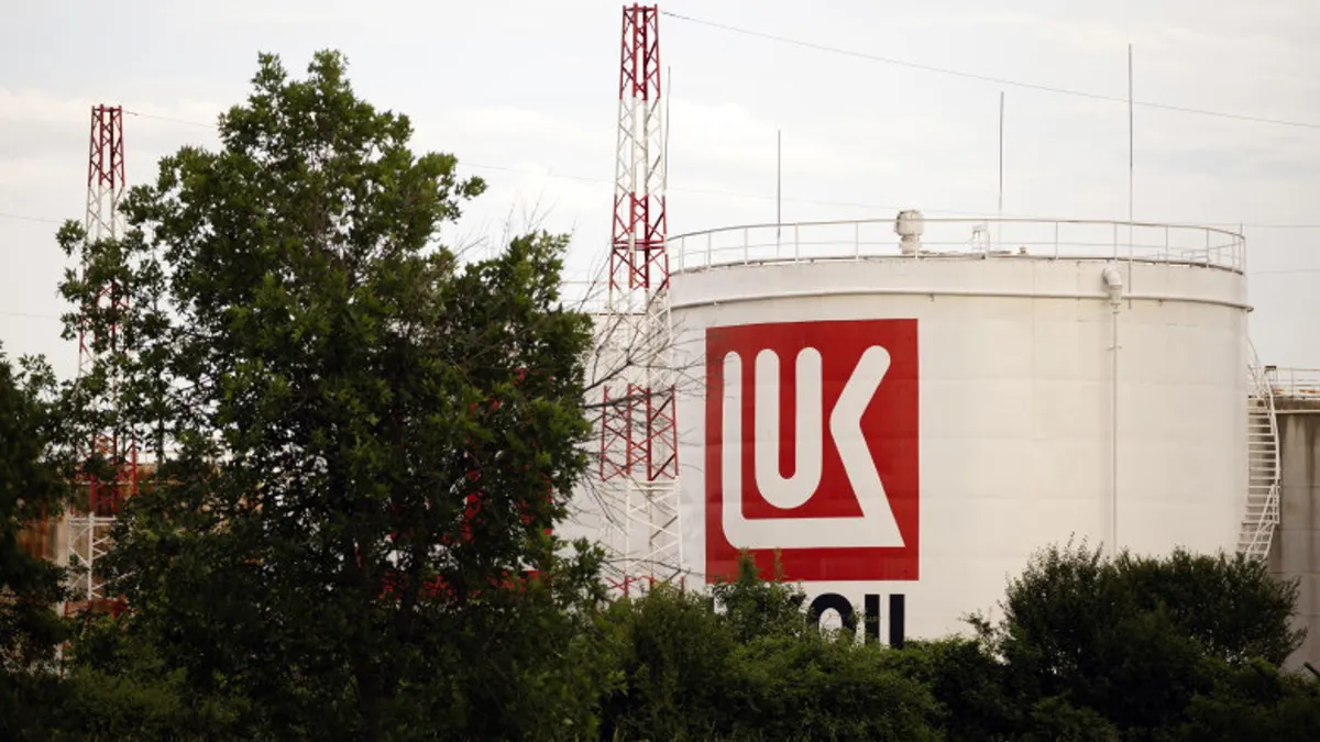 Ministrul Energiei, anunț de ultimă oră despre activele Lukoil din România: ”În momentul de față sunt trei companii care poartă negocieri directe pentru achiziționarea activelor din România”