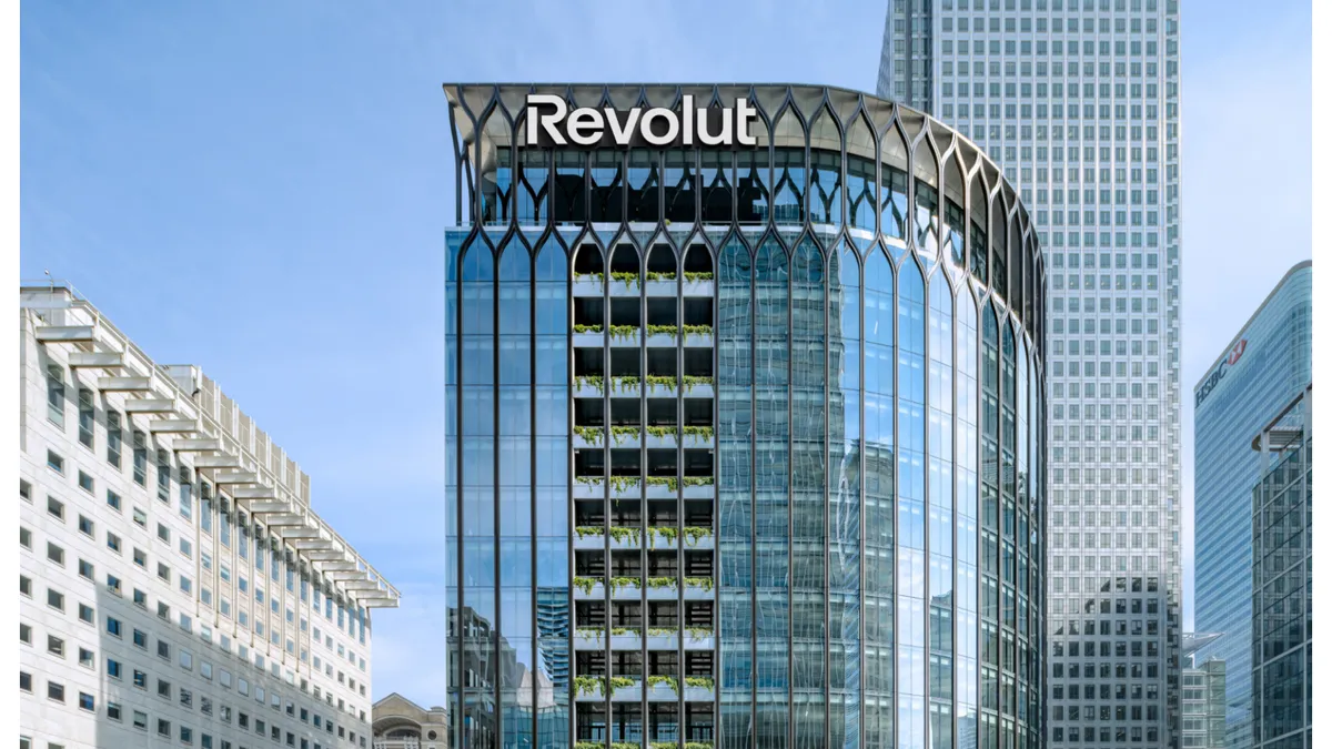 Revolut finalizează o nouă rundă de finanțare și ajunge la valoarea de 75 miliarde de dolari