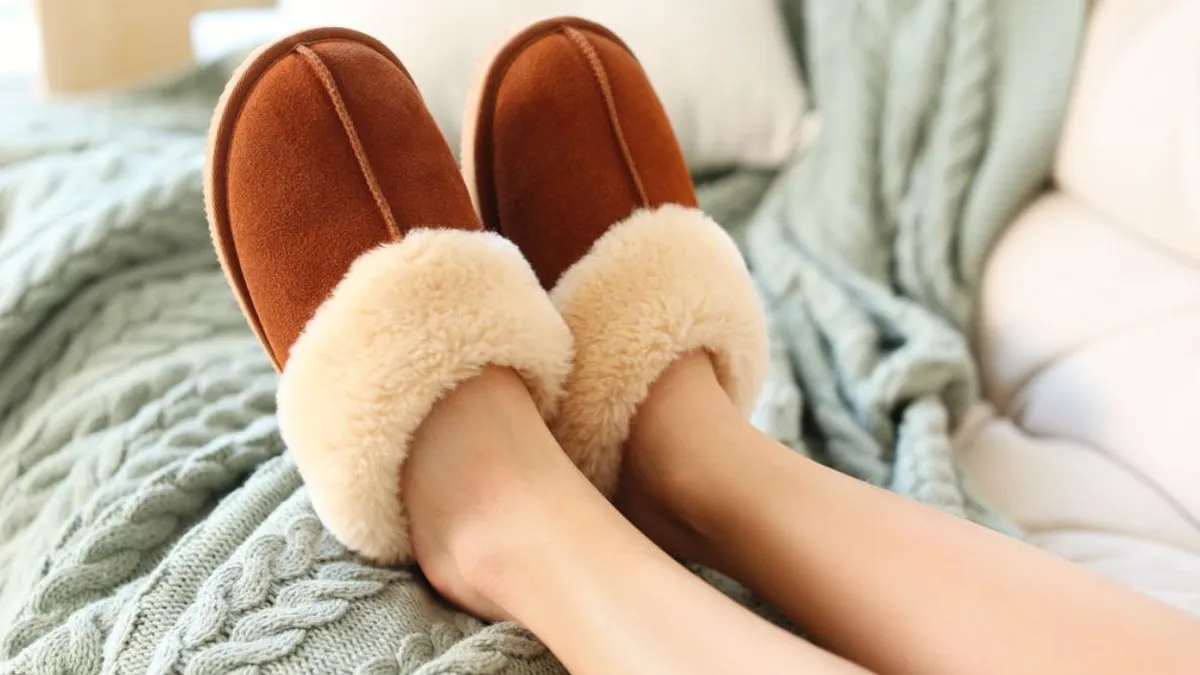 Papuci de casă unisex: 6 modele potrivite pentru orice preferință