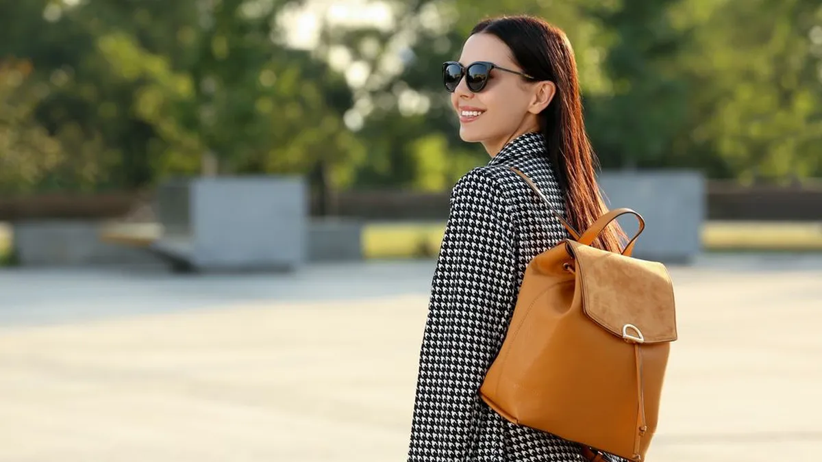 10 lucruri pe care ar trebui să le conțină rucsacul unei femei organizate