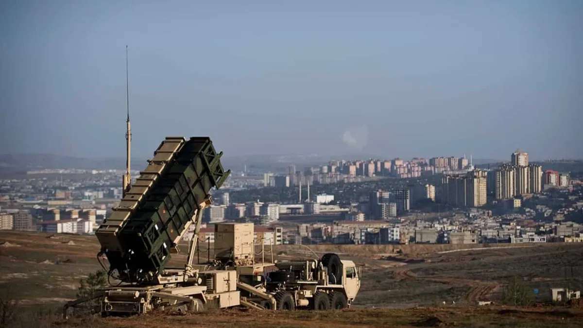 Rachetă iraniană interceptată în spațiul aerian al Turciei, al patrulea incident într-o lună