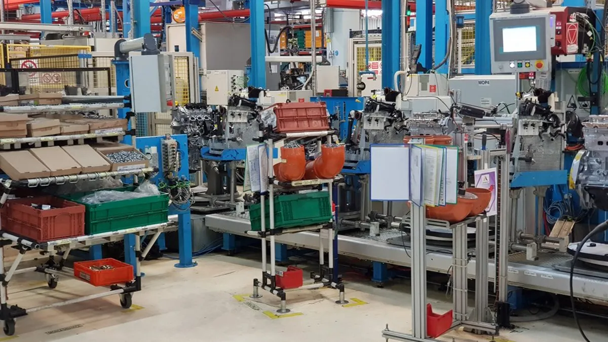 INS: Cifra de afaceri din industrie a scăzut cu 16,3% în ianuarie față de decembrie 2025