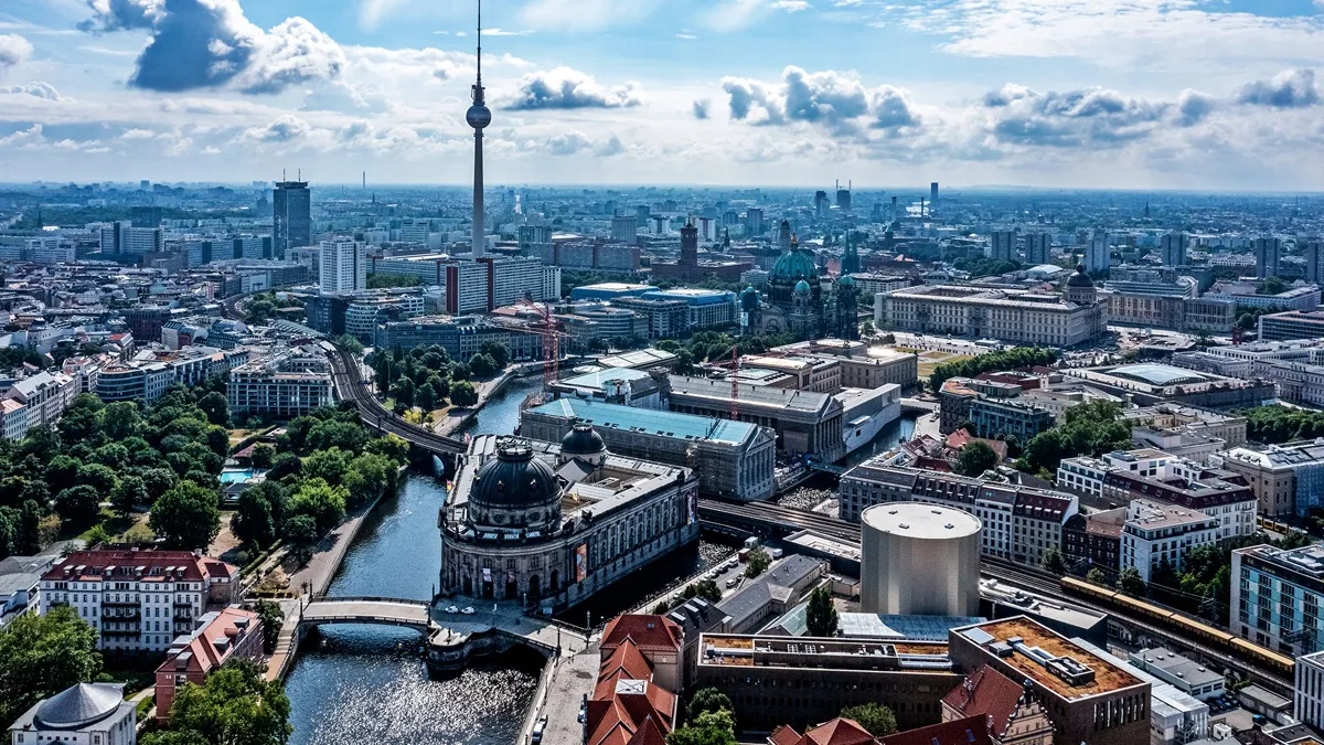 Coface: Insolvențele din Europa Centrală și de Est. Stabilitate la nivel agregat, dar divergențe accentuate între țări și sectoare