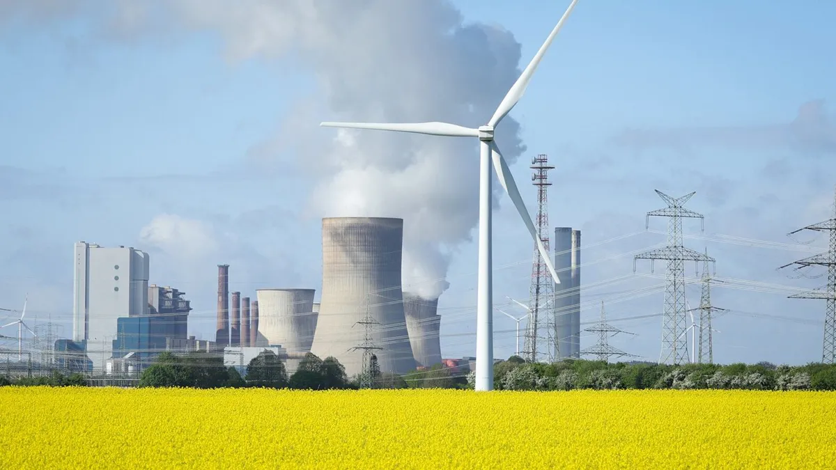 România, printre ţările UE cu cele mai importante scăderi ale preţurilor producţiei industriale în luna februarie