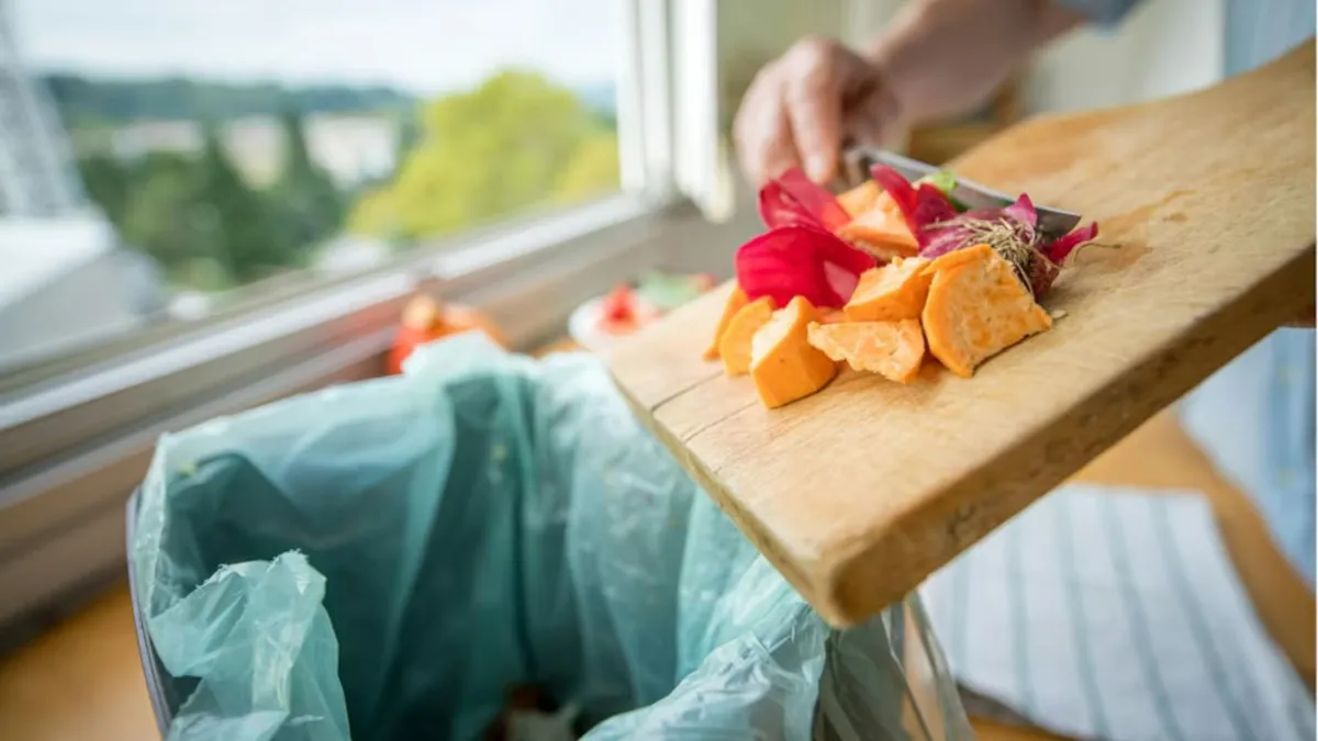 România aruncă peste 3,4 milioane de tone de alimente anual