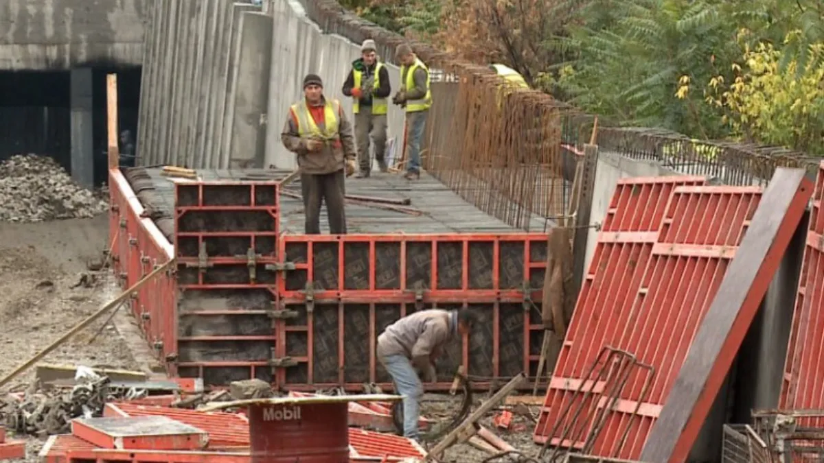 Criză de personal în construcții. Companiile recrutează direct din facultate și oferă salarii de la 1.000 de euro