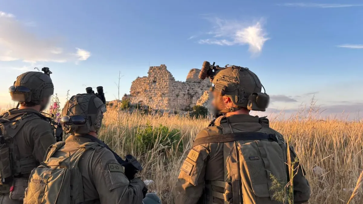 Israelul și Libanul au convenit asupra implementării unui armistițiu, condiționat de încetarea atacurilor Hezbollah