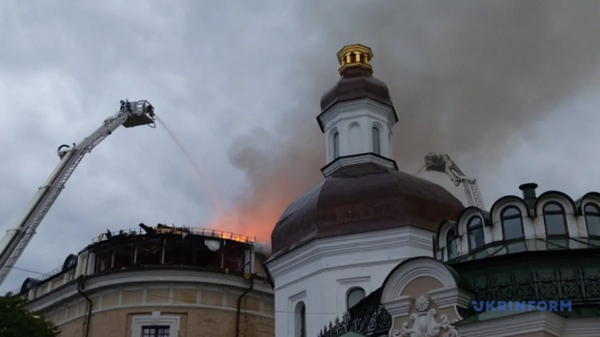 Ucraina: Atac masiv asupra Kievului, o catedrală ortodoxă în flăcări