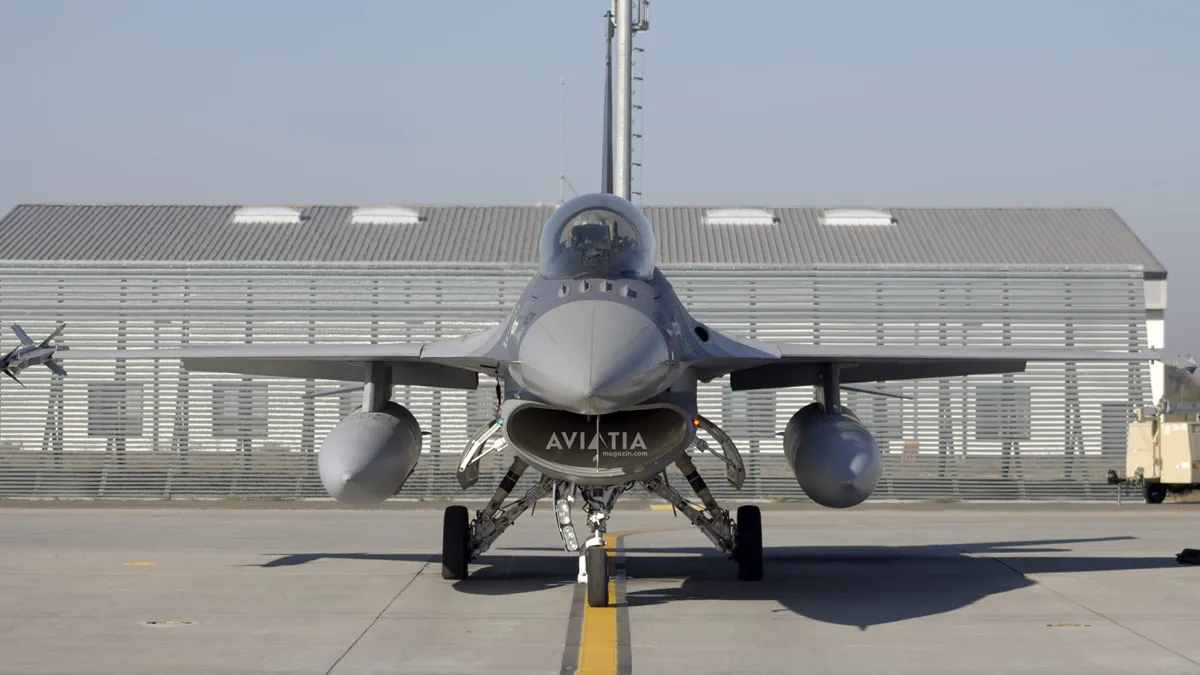 Nicușor Dan: O dronă a fost doborâtă de un avion F-16 în spațiul aerian al României