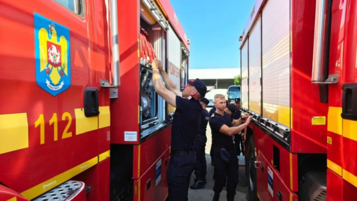 Pompierii români au intervenit pentru prima dată în Franța la un incendiu de pădure. Misiune dificilă în sudul țării
