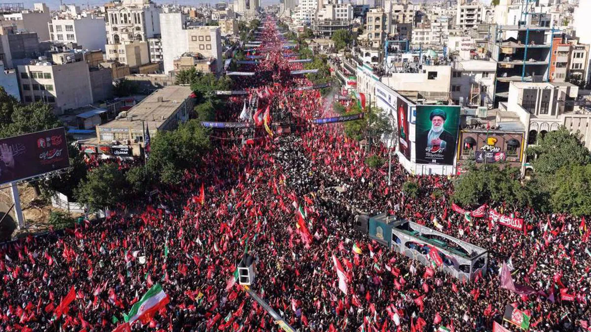 Iran - milioane de persoane au participat la funeraliile lui Ali Khamenei la Mashhad